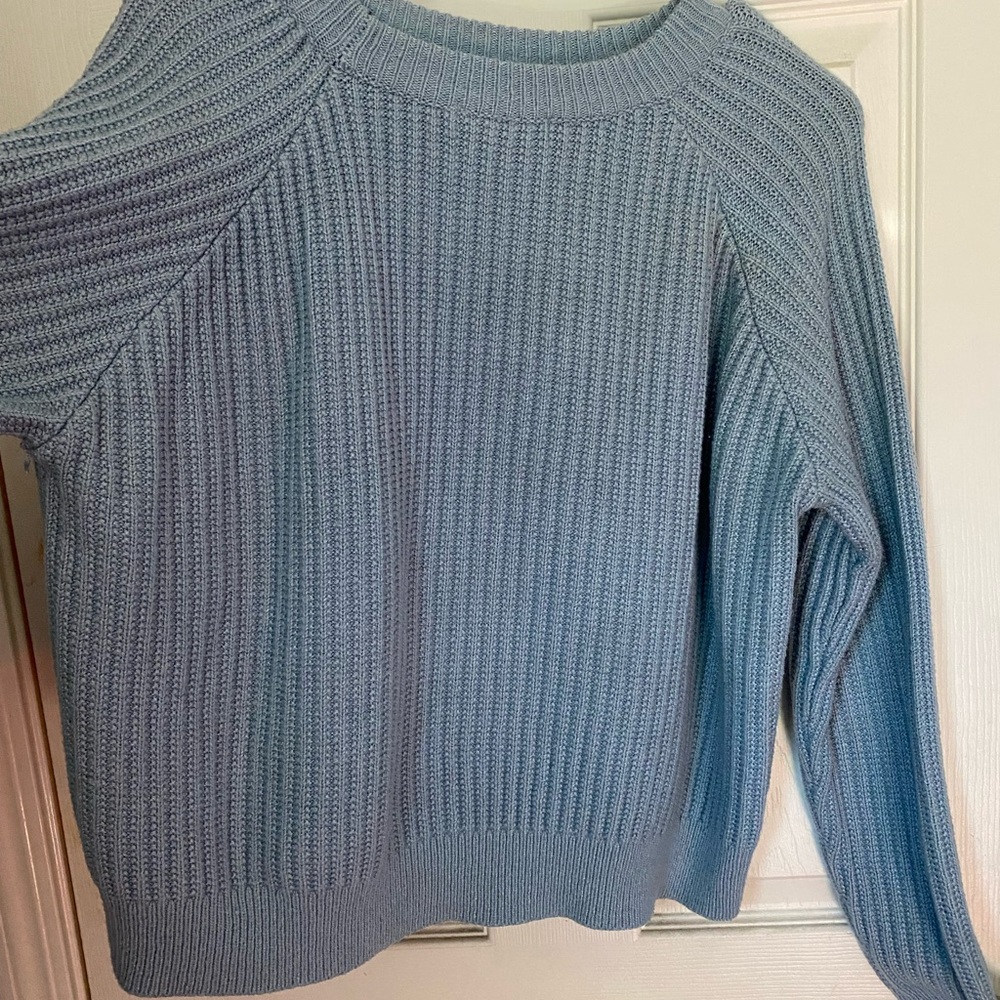 Crop knit sweater